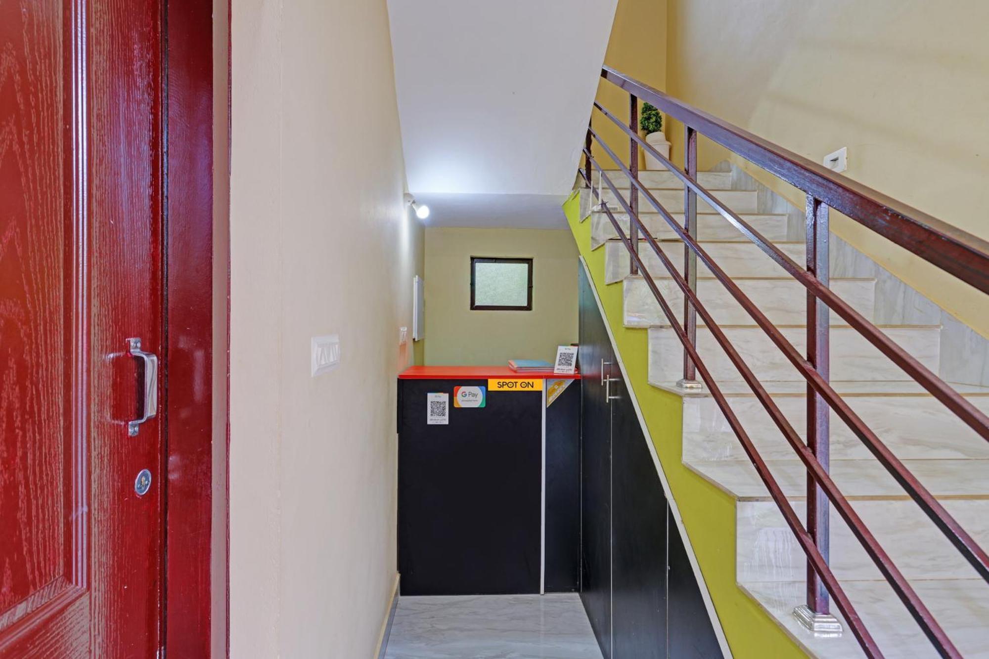Hotel O Munroe Homestay Mundrothuruth Exterior foto